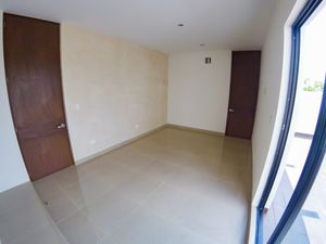 RESIDENCIA EN CHOLUL DENTRO DE PRIVADA