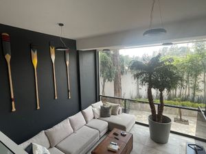 Bosques de Tarango, Casa en condominio 100 % remodelada