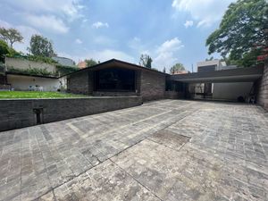 LOMAS DE CHAPULTEPEC, CASA EN VENTA EN EL TRIÁNGULO DORADO