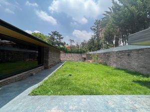 LOMAS DE CHAPULTEPEC, CASA EN VENTA EN EL TRIÁNGULO DORADO