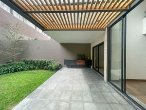 Casa nueva en condominio en Jardines del Pedregal