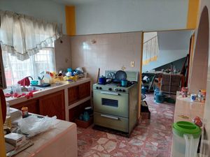 Hermosa Casa Sola en Venta en Zona Norte, Cerca de UAEM