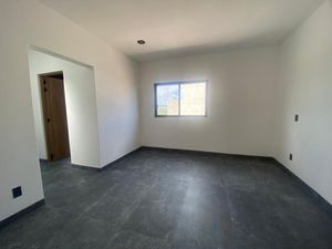 RESIDENCIA EN VENTA EN CONDOMINIO LAGOS DE JURIQUILLA, QUERETARO