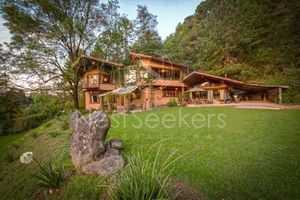 Casa en renta en el bosque