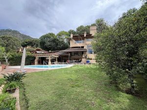 CASA CON VISTA AL LAGO EN COPORITO