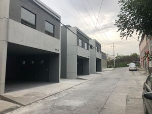 Bodega en Renta en Valle Soleado, muy cerca al aeropuerto, Guadalupe