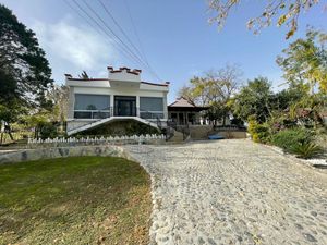 Quinta en Venta en Las Cristalinas, Santiago, Nuevo León