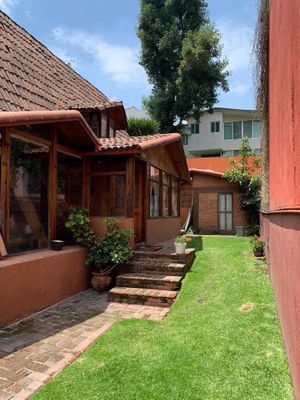 Casa en venta como terreno en Bosque de la Conquista