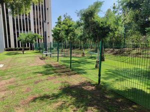 Paradox Santa Fe, con electrodomésticos, bodega y 3 lugares de estacionamiento