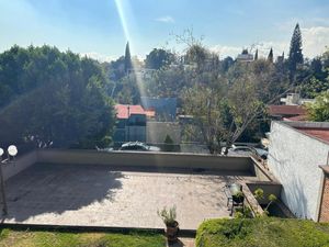 Encantador Terreno (Casa Tipo Chalet) en Bosques de la conquista