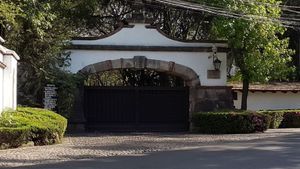 Terreno para casa en pintoresco fraccionamiento frente a Rancho San Francisco