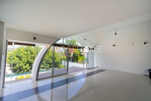 CASA EN VENTA EN JURIQUILLA