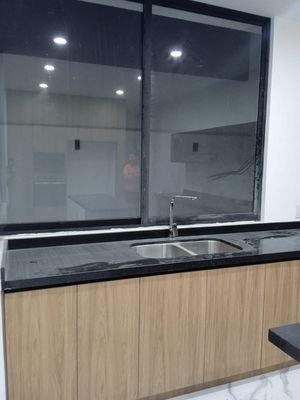 Estrena Casa en La Condesa Juriquilla, 3 Recamaras, 3.5 Baños, Jardín, Roof Gard