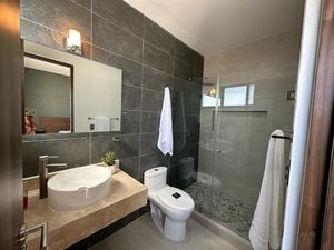 Casas en Venta en El Refugio, Roof Garden, 3 Recamara, 5.5 Baño, Cuarto de Juego