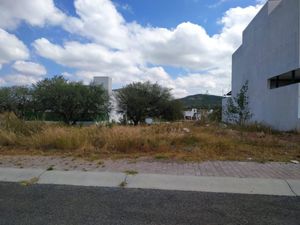 Se Vende Terreno en Colinas de Juriquilla, 200 m2 , para hacer tu nuevo hogar !!