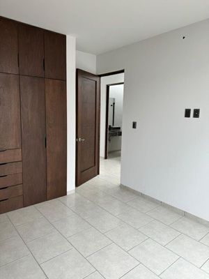 Mayorca Residencial: Casa de Una Planta, Equipada, Terreno 171 m2, Oportunidad !