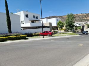 Hermosa Casa en Punta Esmeralda, Planta Baja, 3 Recamaras, Alberca..