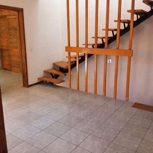 Hermosa Casa en Villas de Santiago, 3 Niveles, Gran Ubicación, de Oportunidad !!