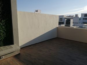 Residencia en Colinas de Juriquilla, Roof Garden, Jardín, 3 Recamaras, 4.5 Baños