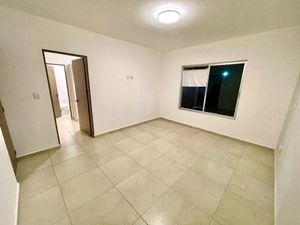 Preciosa Casa en Residencial Santa Fe, de Oportunidad !