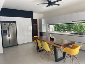 Casa en Venta en Playa del Carmen, Selvamar, Via Serena, Diseño de Autor