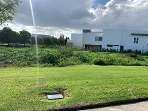 Se Vende Residencia en El Campanario, Club de Golf, Terreno 1,000 m2, de Autor !