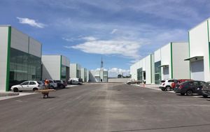 Se Renta Bodega Industrial de 950 m2, Parque TLC en El Marques, Varias Medidas..