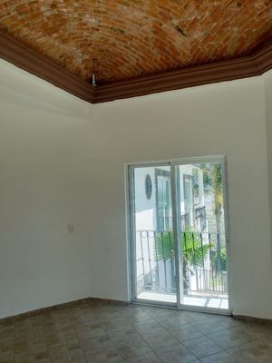 Se Vende Preciosa Residencia en Huertas La Joya, Terreno de 1,500 m2, ÚNICA !!!
