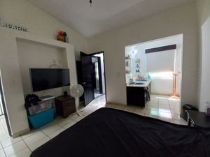 Se Vende Casa en Centro Sur, Cto Servicio, 3 Recamaras, 3.5 Baños, Alberca..