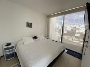 Se Vende Casa en Zibata, Alberca Infinita, Seguridad 24.7, 3 Recamaras, Jardín..