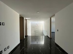 Cas en Venta en El Cielo Residencial, León Gto. 4ta Recamara en PB.