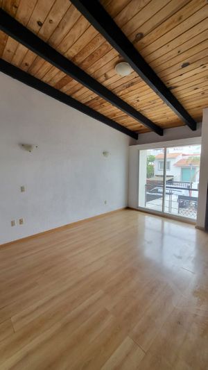 Casa en Venta en Milenio III - 3 Recamaras, 2.5 Baños, Sala TV, Gran Ubicación !