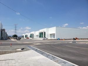 En Renta Nave Industrial en El Marques, T.2415 m2, Altura Libre 7m