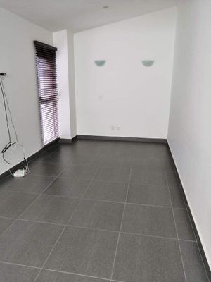 Se Renta Residencia en Altozano, 4 Recamars, 4 Baños Completos, Incluye Mtto.