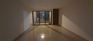 Preciosa Residencia en PRIVADA JURIQUILLA, Dobles Alturas, 4ta Recamara en PB..