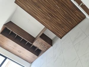 En Venta Casa en Cañadas del Arroyo, 5 Recamras, 5.5 Baños, 3 Niveles, Roof ..