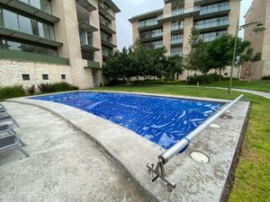 En Venta Hermoso Departamento en Cumbres del Lago, 3 Recamaras, 2 Baños, Alberca