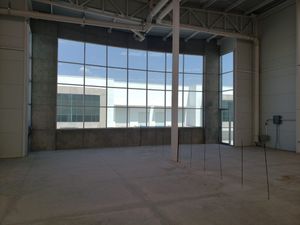 En Renta Nave Industrial en El Marques, T.2415 m2, Altura Libre 7m