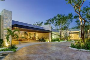 Terrenos Residenciales en Venta en Playa del Carmen | Valenia