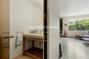 Departamento en Venta en Hacienda de las Palmas, Edo. México