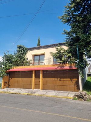 Edificio Multi-habitacional Amueblado en Venta, en Metepec, Edo. México