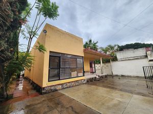 Casa comercial en renta en Ladrón de Guevara