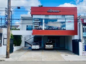 Local comercial #01 en renta, Blvd. Fundadores, cerca al Hospital Fundadores