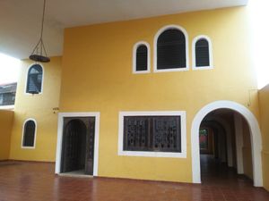 Amplia Casa en Renta muy cerca de Plaza Fiesta Mérida Yucatán