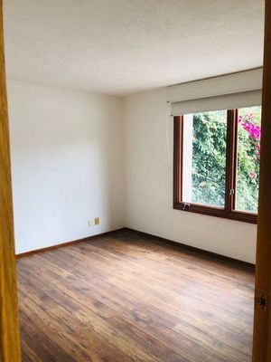 EN VENTA CASA EN SAN ANGEL, CON JARDÍN