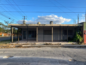 Casa en avenida, 5 habits, terraza superior panorámica,