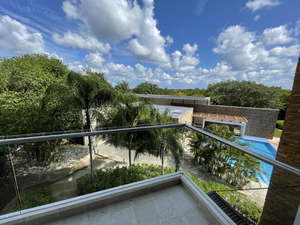 Yucatan Country Club - Anthea, Torre A,  elevador, vista a la piscina- 3 rec.