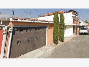 Casa en Venta en Villa de las Flores 1a Sección (Unidad Coacalco) Coacalco de Berriozábal