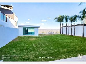 Casa en Venta en Gran Jardin León