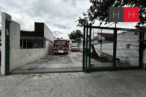 Oficina en Venta en Mitras Centro sobre Paseo de los Leones